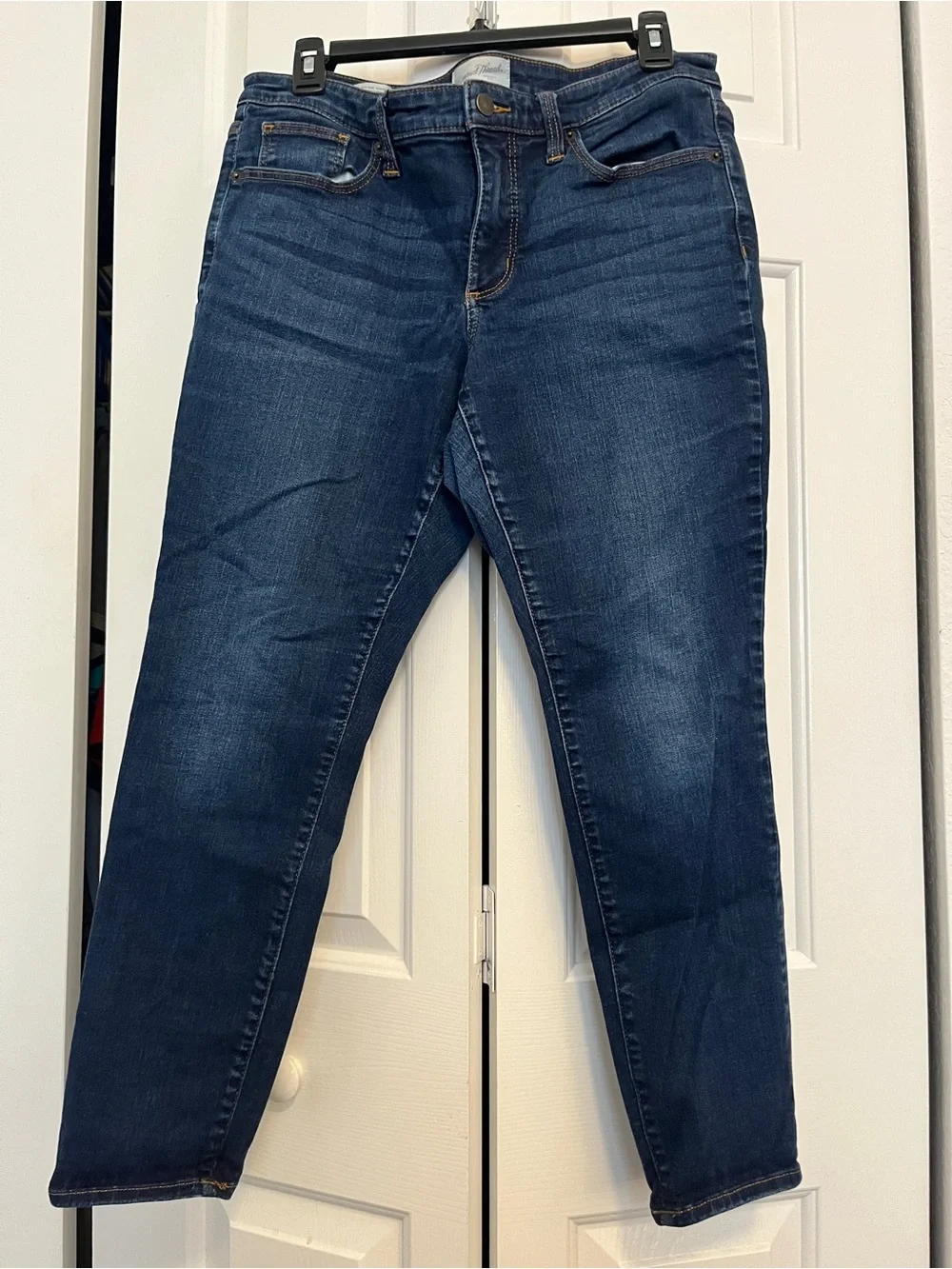 Universal Thread Women's Skinny Jeans in Dark Blue Wash